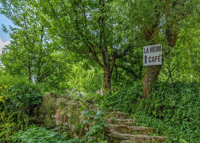 La Heim Hostels Manali 